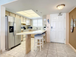 Beachfront Oceanview Unit - Pool & Steps to Flagler Ave